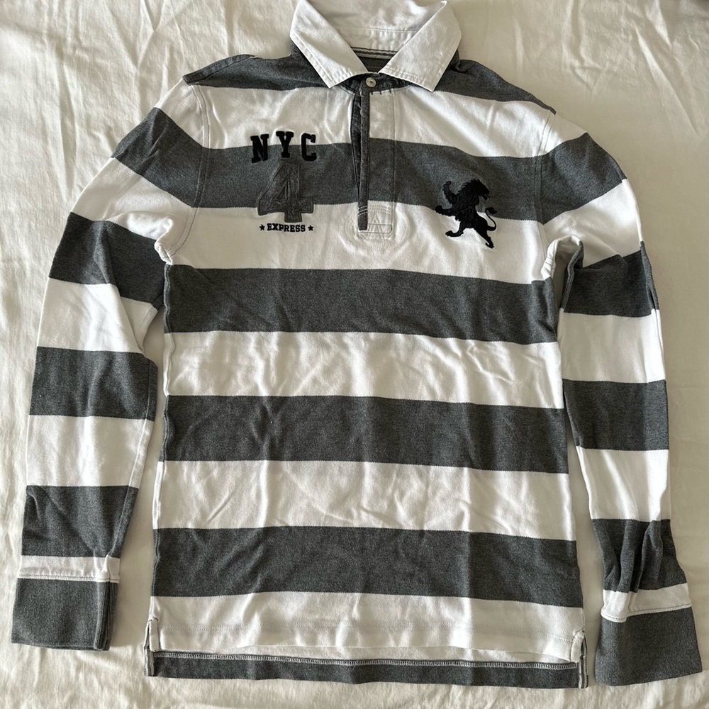 Stylish Men's Small Express Fitted Collared Shirt - White with Grey Stripes